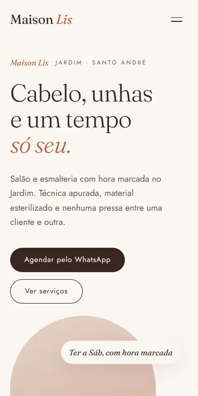 Topo do site-modelo Maison Lis, estilo Atelier Rosé